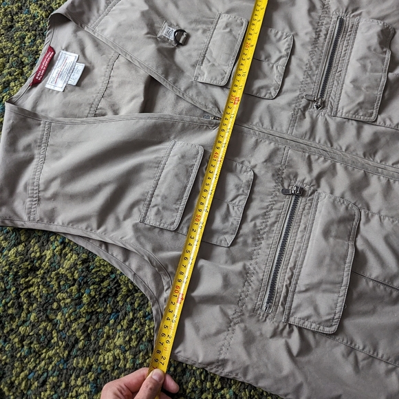 Tilley Endurables Lightweight Utility Safari Fishing Vest Different Drummer XXL - Picture 5 of 13